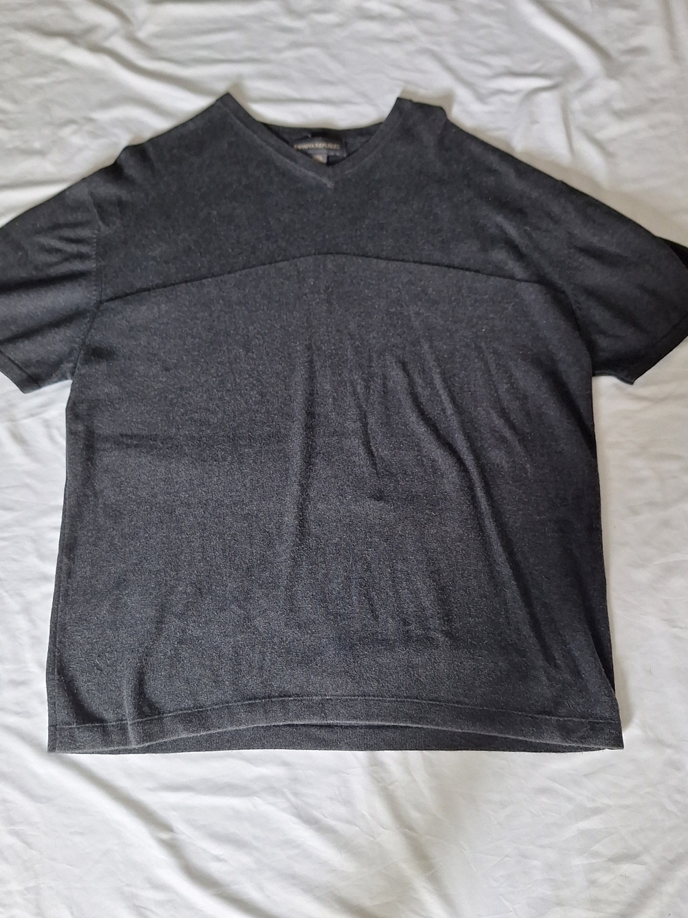 Banana Republic T-Shirt Mens XL Grey 100% Cotton V-Neck Short Sleeve